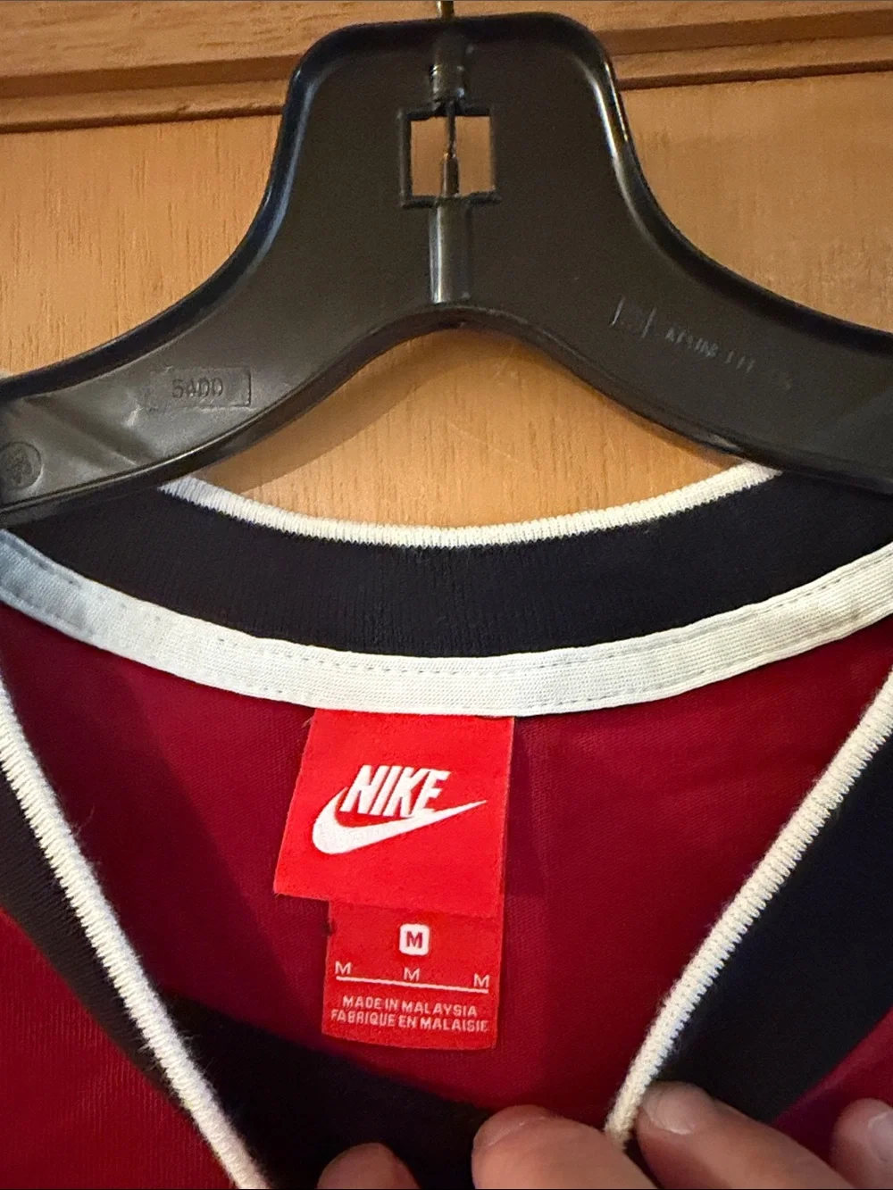 Nike Sportswear Women’s Cuffed Colorblock Tee Red Size Medium